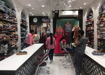 Myraa-Womens-s-Fashion-Attire-Shopping-Clothing-stores-Bilaspur-Chhattisgarh-2