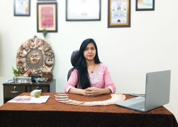 Om-Swastik-Astro-World-Priyanka-Singh-Professional-Services-Astrologers-Bilaspur-Chhattisgarh