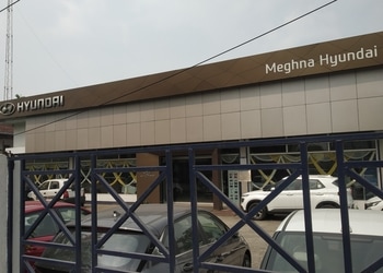 Meghna-Hyundai-Shopping-Car-dealer-Bongaigaon-Assam