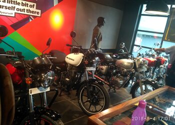 Dino-Motorcycles-Shopping-Motorcycle-dealers-Chennai-Tamil-Nadu-1