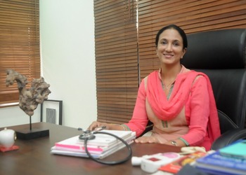 Dr-P-V-Anuradha-Doctors-Gynecologist-doctors-Chennai-Tamil-Nadu