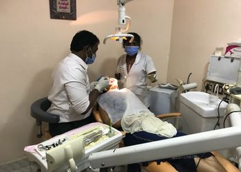 Malligai-Dental-Hospital-Health-Dental-clinics-Orthodontist-Chennai-Tamil-Nadu-2