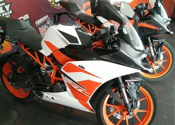 KTM-Avinashi-Road-Shopping-Motorcycle-dealers-Coimbatore-Tamil-Nadu-1