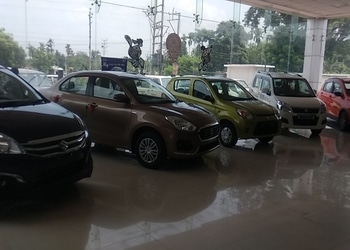 Poddar-Car-World-Shopping-Car-dealer-Cooch-Behar-West-Bengal-2