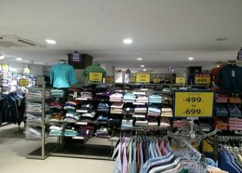 V-Mart-Shopping-Clothing-stores-Cooch-Behar-West-Bengal-1
