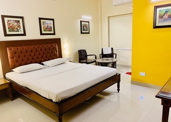 Hotel-Bombay-Inn-Local-Businesses-3-star-hotels-Cuttack-Odisha-1
