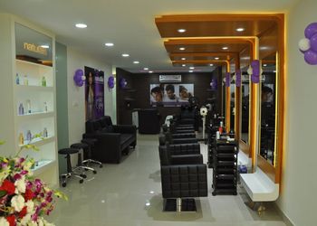 Naturals-Unisex-Salon-Entertainment-Beauty-parlour-Davanagere-Karnataka-1