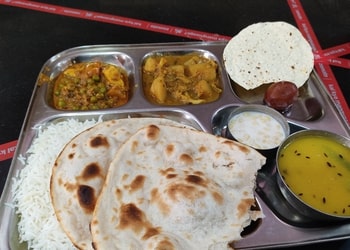 Hotel-NeelKamal-Food-Family-restaurants-Deoghar-Jharkhand-2