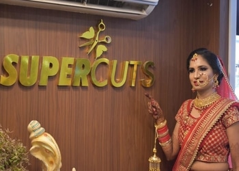 Supercuts-Unisex-Salon-Entertainment-Beauty-parlour-Dharamshala-Himachal-Pradesh