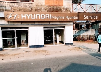 Meghna-Hyundai-Shopping-Car-dealer-Dhubri-Assam