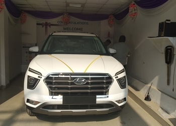 Borah-Hyundai-Shopping-Car-dealer-Dibrugarh-Assam-1