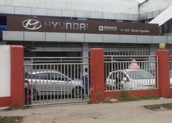 Borah-Hyundai-Shopping-Car-dealer-Dibrugarh-Assam