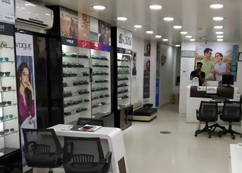 Titan-Eyeplus-Shopping-Opticals-Dibrugarh-Assam-2