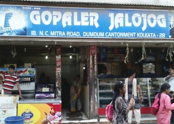 Gopaler-Jalojog-Food-Sweet-shops-Dum-Dum-Kolkata-West-Bengal