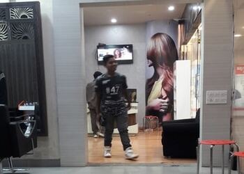 Salon in Durgapur - magicpin | October, 2023
