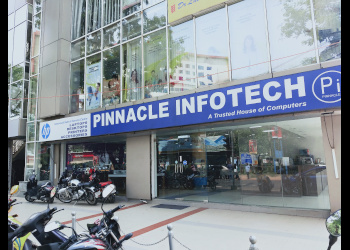 Pinnacle-Infotech-Shopping-Computer-store-Durgapur-West-Bengal