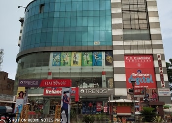 Reliance-Trends-Shopping-Clothing-stores-Durgapur-West-Bengal