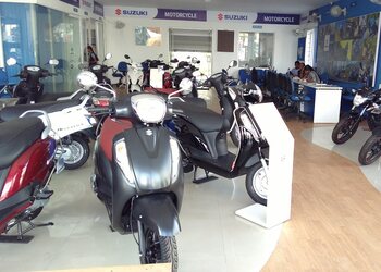 NJ-Suzuki-Shopping-Motorcycle-dealers-Erode-Tamil-Nadu-1