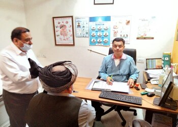 Dr-Ram-Chandra-Soni-Doctors-Gastroenterologists-Faridabad-Haryana-2