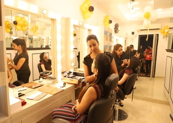 Hair-Masters-Luxury-Salon-Entertainment-Beauty-parlour-Faridabad-Haryana-2