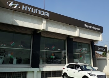 Rajendra-Hyundai-Service-Shopping-Car-dealer-Firozabad-Uttar-Pradesh