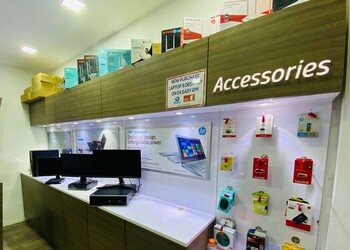 Sayona-Syscom-Shopping-Computer-store-Gandhinagar-Gujarat-1