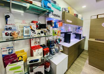 Sayona-Syscom-Shopping-Computer-store-Gandhinagar-Gujarat-2