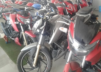 Vijay-Automotives-Shopping-Motorcycle-dealers-Gulbarga-Karnataka-1