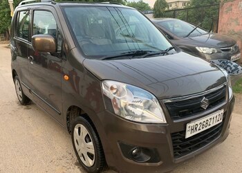 CITY-CARS-Shopping-Used-car-dealers-Gurugram-Haryana-2
