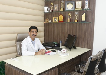 Viaan-Eye-Retina-Centre-Health-Eye-hospitals-Gurugram-Haryana-1