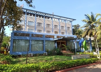 Mayur-Aaditya-Resort-Local-Businesses-3-star-hotels-Hubballi-Dharwad-Karnataka