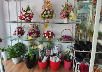99-Flowers-And-Cakes-Shopping-Flower-Shops-Hyderabad-Telangana-1
