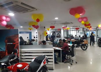 Abhinandan-Bajaj-Shopping-Motorcycle-dealers-Hyderabad-Telangana-1