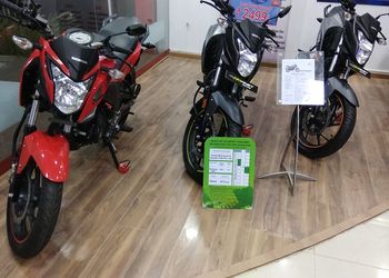 Raam-Honda-Shopping-Motorcycle-dealers-Hyderabad-Telangana-2
