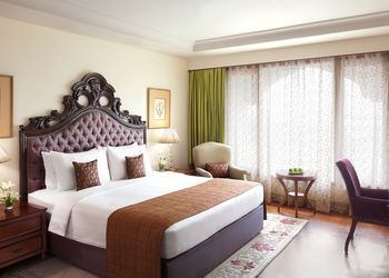 Radisson-Local-Businesses-5-star-hotels-Hyderabad-Telangana-1