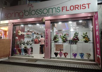 Spring-Blossoms-Florist-Shopping-Flower-Shops-Hyderabad-Telangana