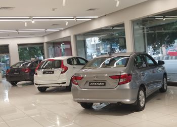 Sundaram-Honda-Shopping-Car-dealer-Hyderabad-Telangana-2