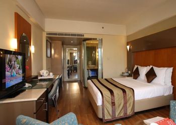 The-Golkonda-Hotel-Local-Businesses-4-star-hotels-Hyderabad-Telangana-1