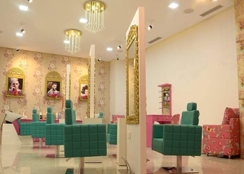 Selfie-Unisex-Salon-Entertainment-Beauty-parlour-Indore-Madhya-Pradesh-1