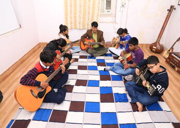 Suravee-Education-Music-schools-Jaipur-Rajasthan-1