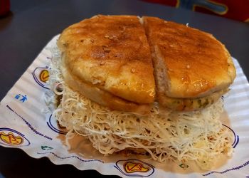 Jay-Bhavani-VADAPAV-Food-Fast-food-restaurants-Jamnagar-Gujarat-2
