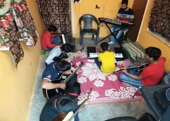 Sumadhur-Music-Classes-Education-Music-schools-Jhansi-Uttar-Pradesh