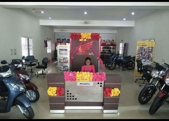 Rakesh-Honda-Showroom-Shopping-Motorcycle-dealers-Jhargram-West-Bengal-2