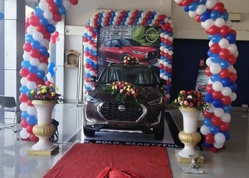 Nova-Nissan-Shopping-Car-dealer-Jorhat-Assam-2