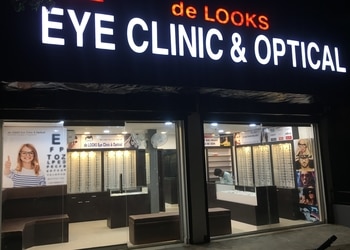 de-LOOKS-Eye-Clinic-Optical-Shopping-Opticals-Jorhat-Assam