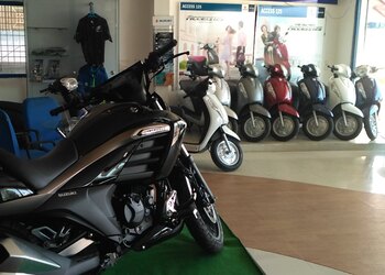 Khwaja-Automotives-Shopping-Motorcycle-dealers-Kadapa-Andhra-Pradesh-2