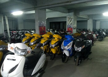 VK-Honda-Shopping-Motorcycle-dealers-Kadapa-Andhra-Pradesh-2