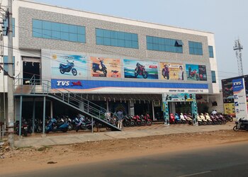 Amaravati-Tvs-Shopping-Motorcycle-dealers-Kakinada-Andhra-Pradesh
