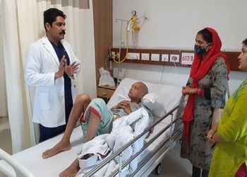 Dr-Abhimanyu-Kapoor-Doctors-Gastroenterologists-Kanpur-Uttar-Pradesh-1