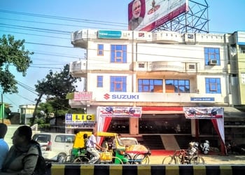Sattya-Suzuki-Shopping-Motorcycle-dealers-Kanpur-Uttar-Pradesh